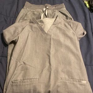 Figs XS top XXS bottom grey set